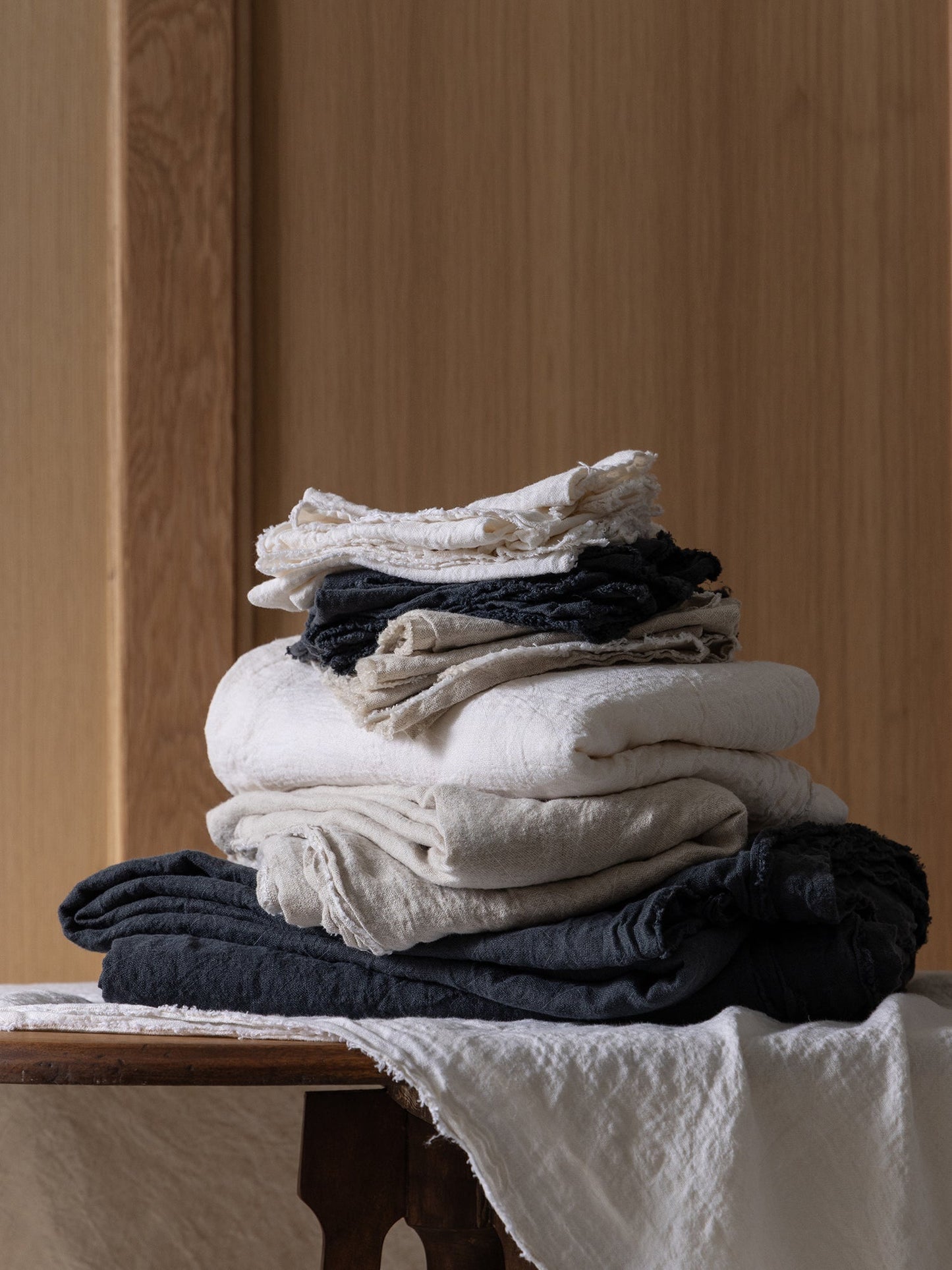 Philo Linen Napkins in White