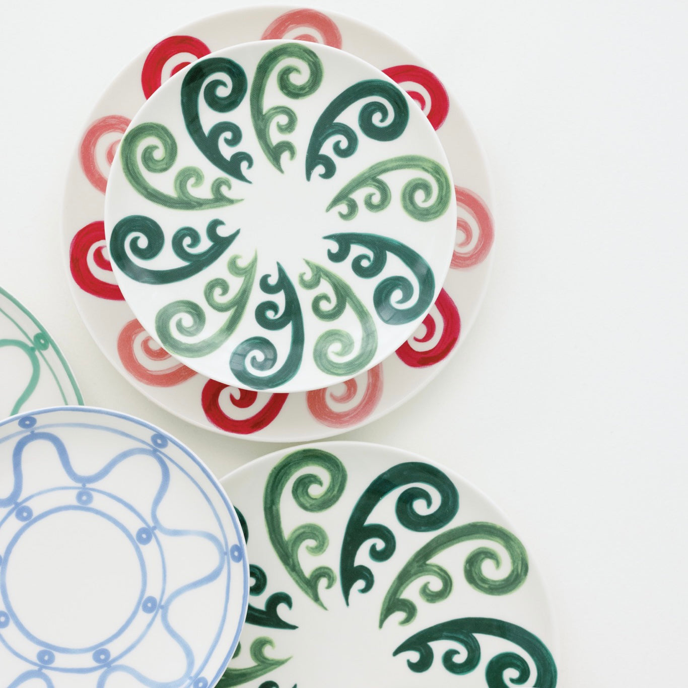 ATHENEE TWO TONE GREEN PEACOCK DINNER PLATE