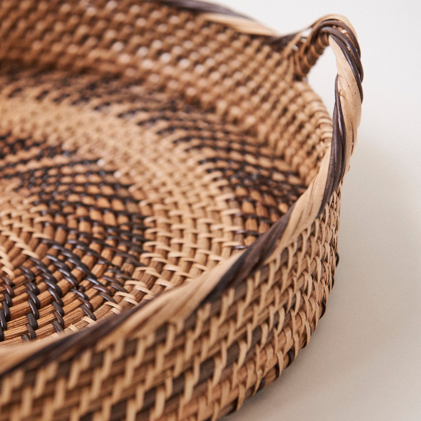 Cuenca Rattan Serving Tray