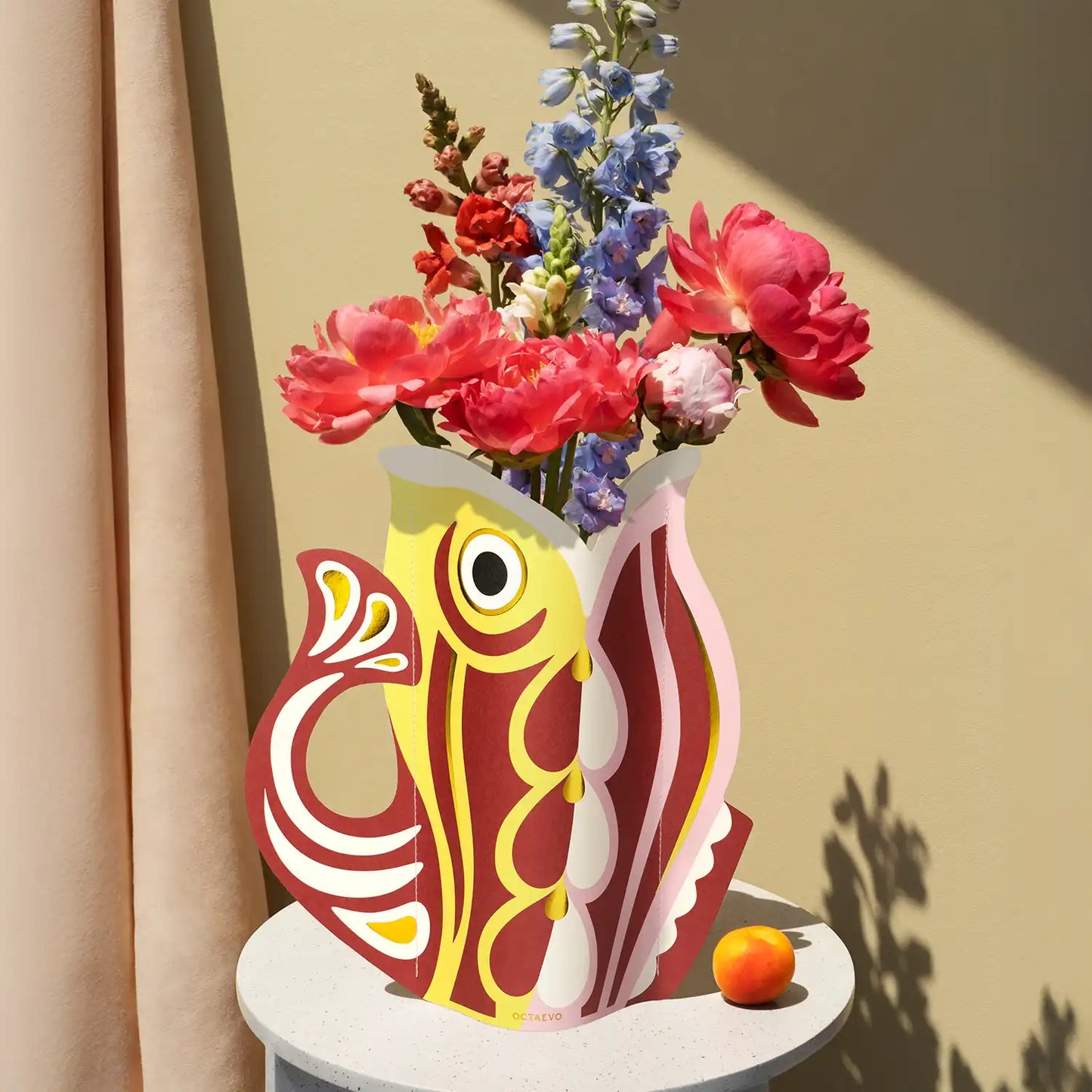 Octaevo Paper Vase Fish Ruby
