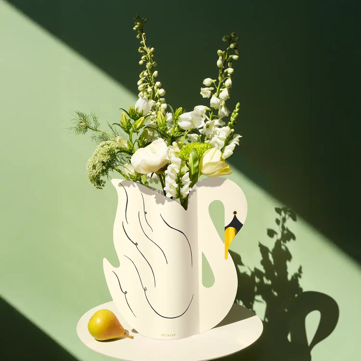 Octaevo Paper Vase Swan