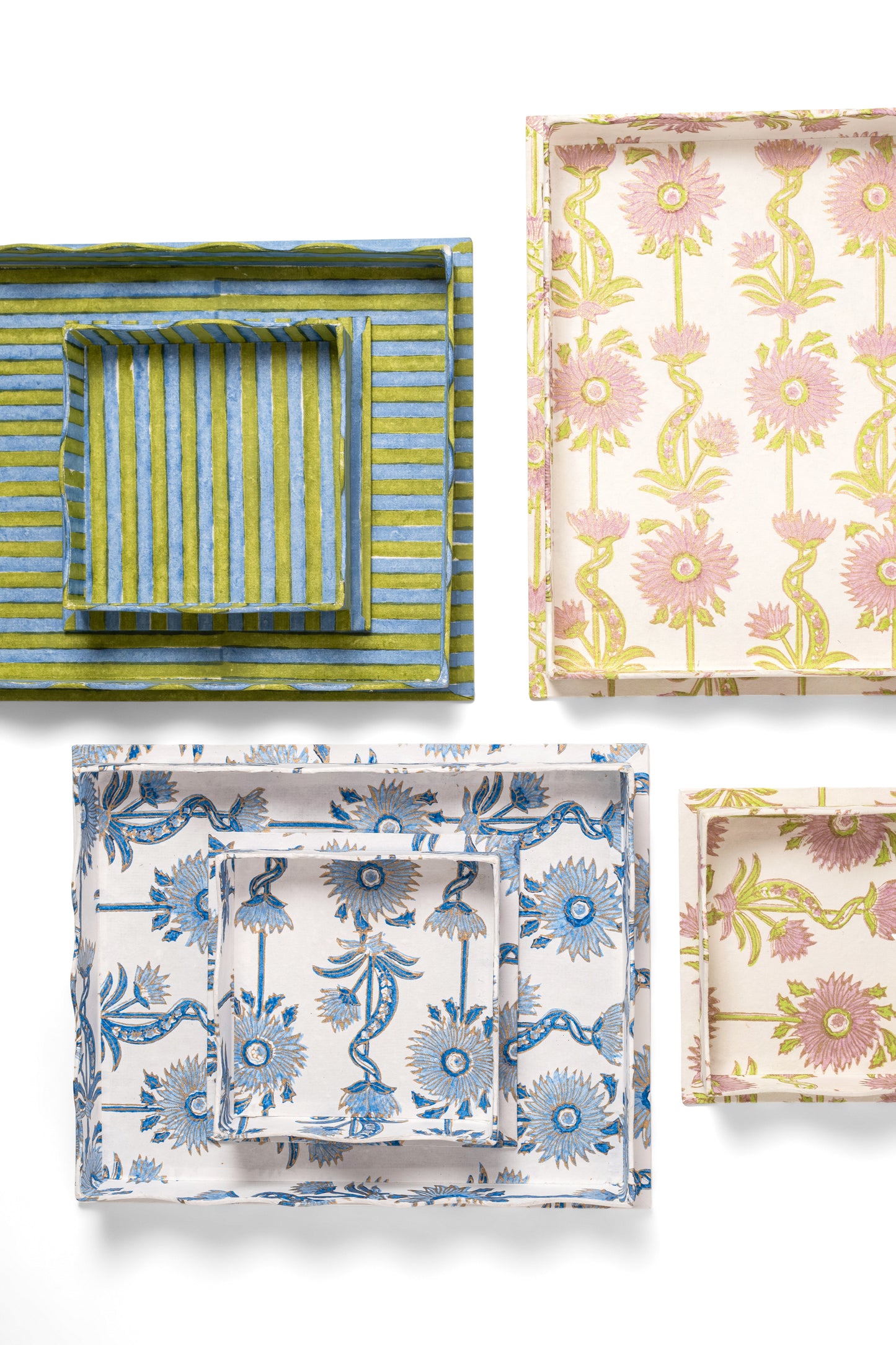 Nesting Scalloped Floral Vines Blockprint Trays in Blue