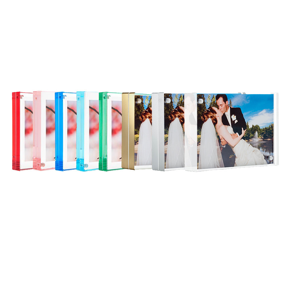 Color Edge Magnet Frame in Gold