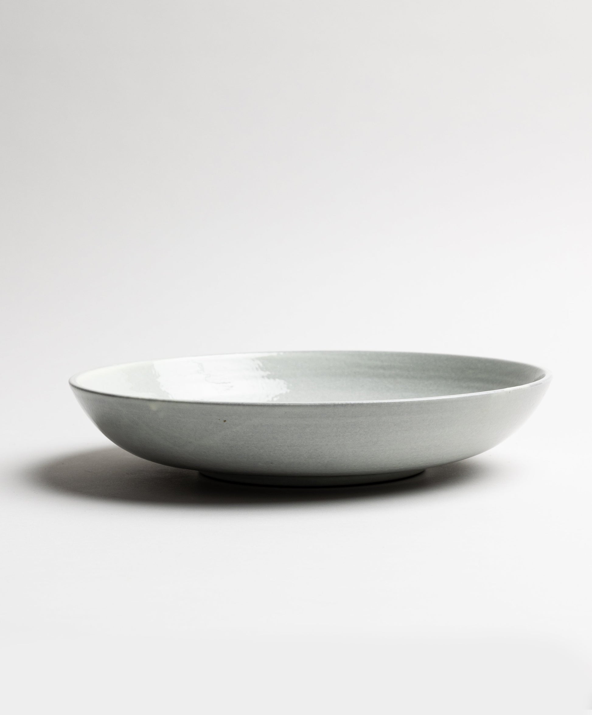 Large Shallow Serving Bowl- Il Buco Vita / Color~Dove Grey