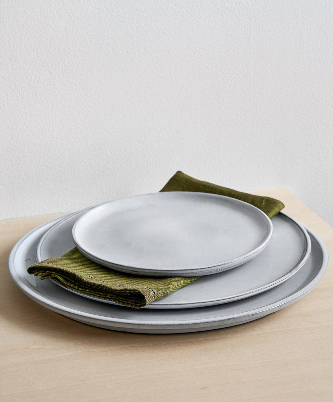 Flat Dinner Plate - Il Buco Vita / Color~Bianco