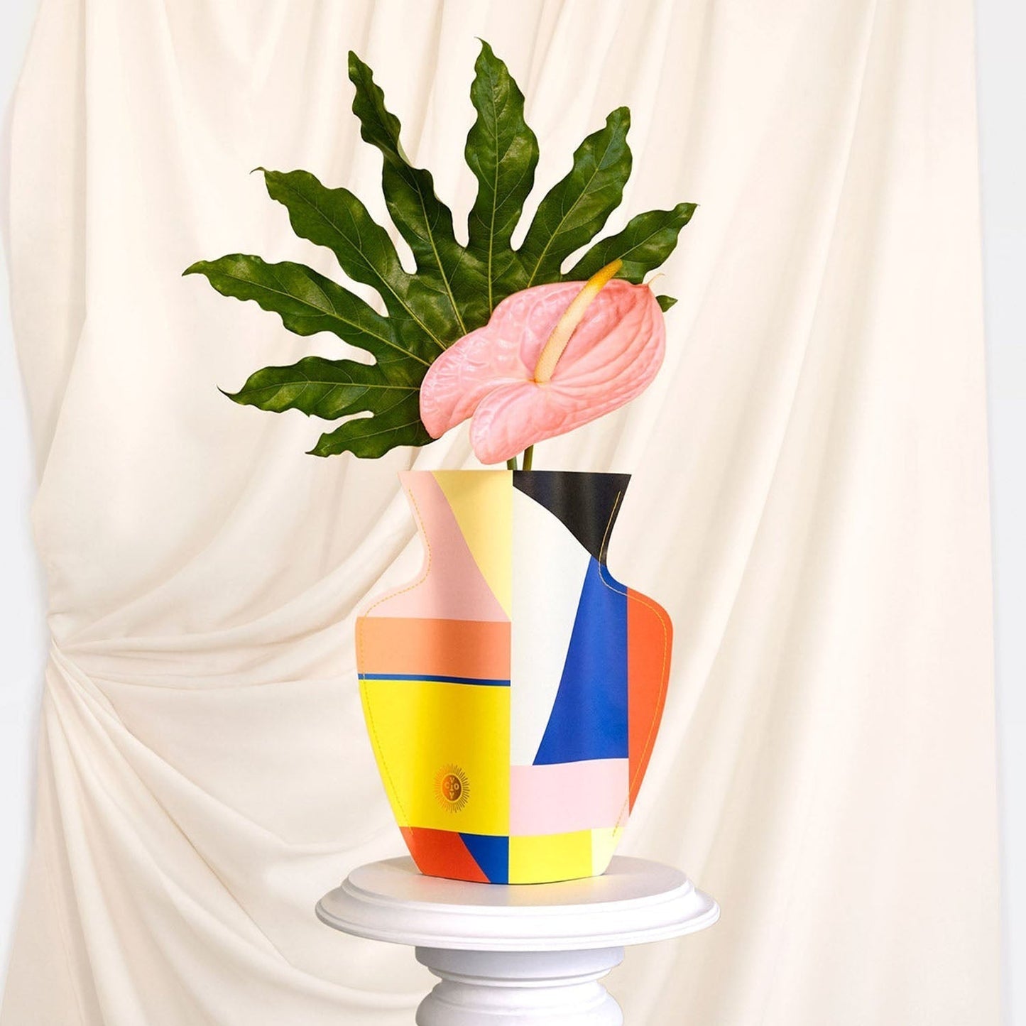 Paper Vase Bazaar by OCTAEVO