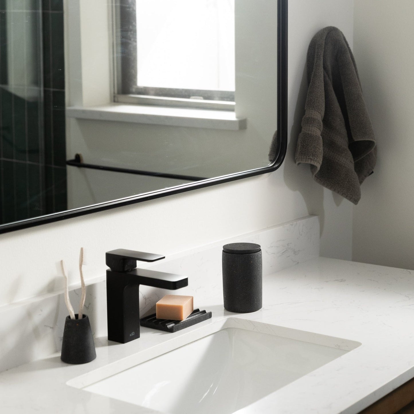 Toothbrush Holder | Black Terrazzo - pretti.cool