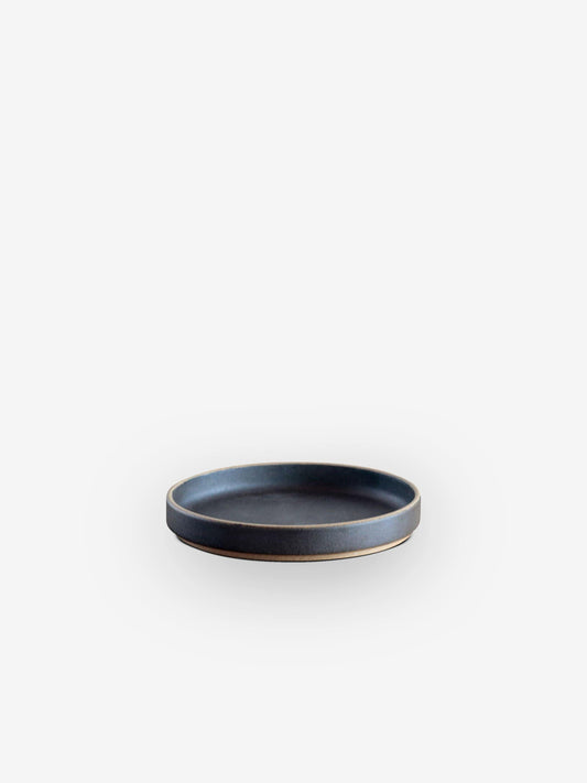 Hasami 5" Plate by Hasami Tabletop New Dinnerware Plate / Black / Default