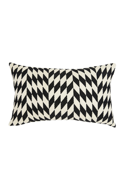 Made to order: Almolonga Diamond Pillow - Black and Natural White