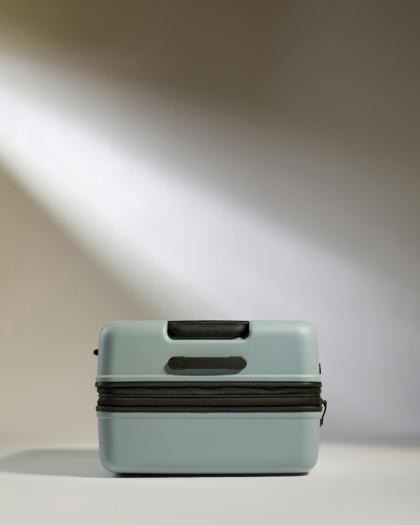 Large Luggage in Mist Blue - Icon Stripe