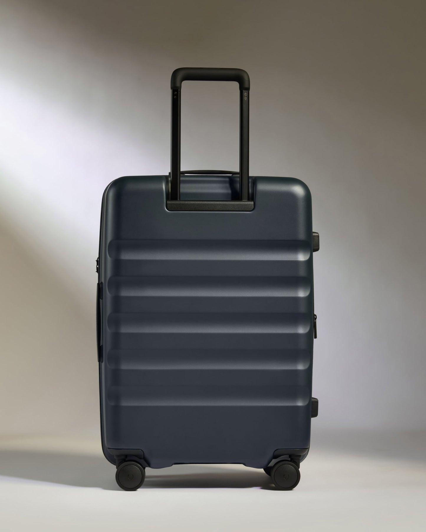 Medium Luggage in Indigo Blue - Icon Stripe
