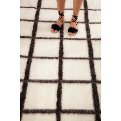 Momos Grid Blanket- Natural White and Black