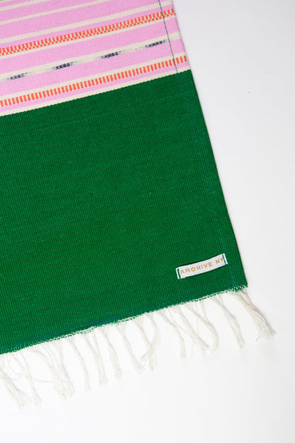 Cantel Runner - Grass & Pink