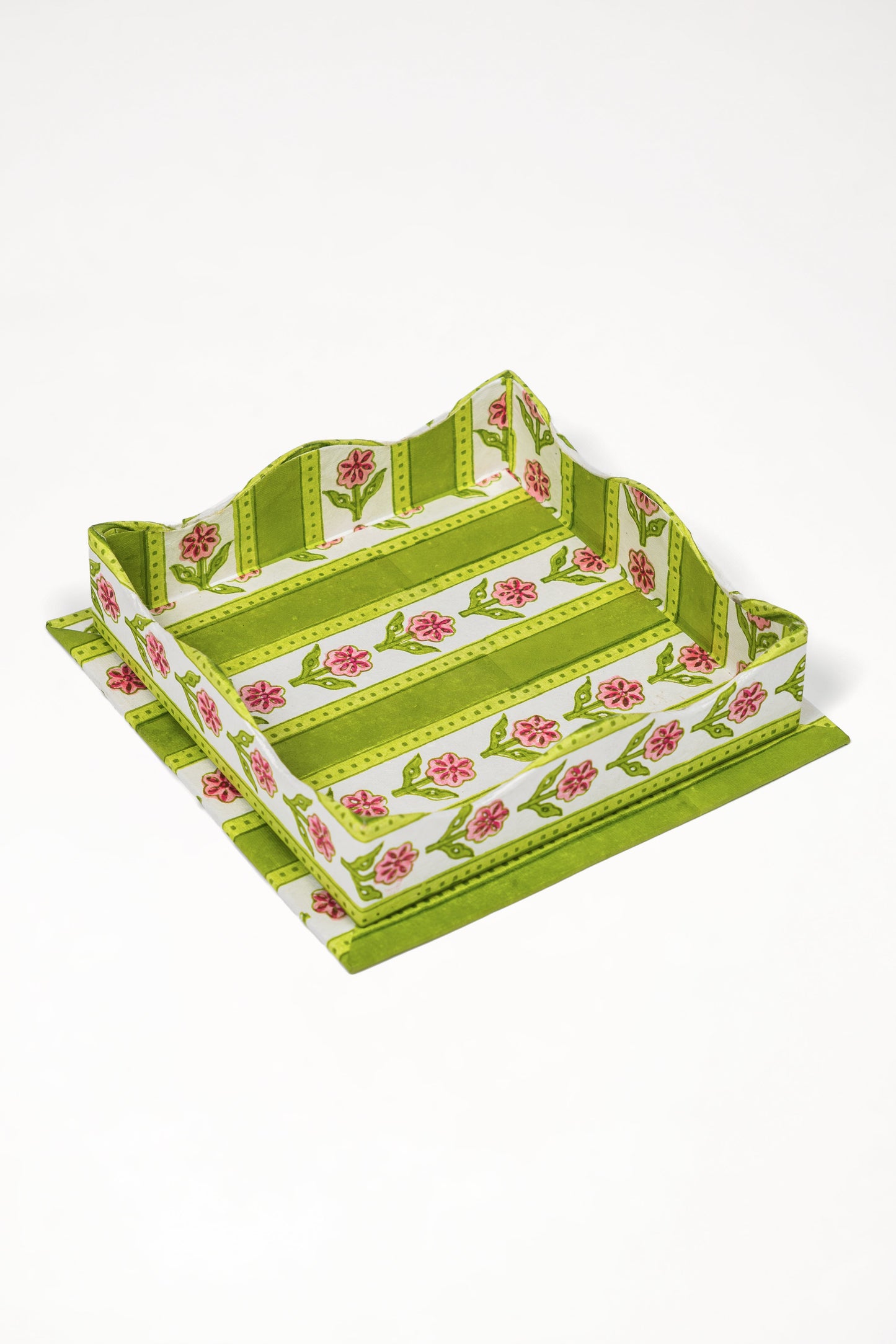 Nesting Scalloped Cottage Garden Blockprint Trays