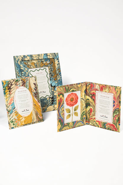 Hand-Marbled Flatiron Feathers Picture Frame with Oval Opening, 4x6