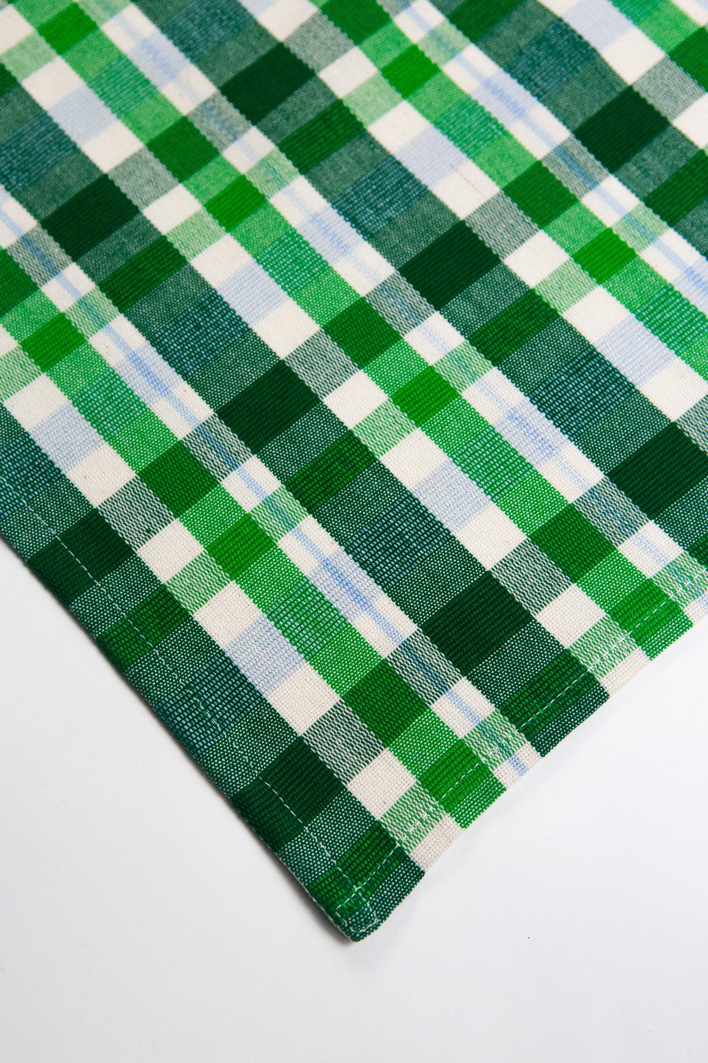 Josefina Plaid Runner