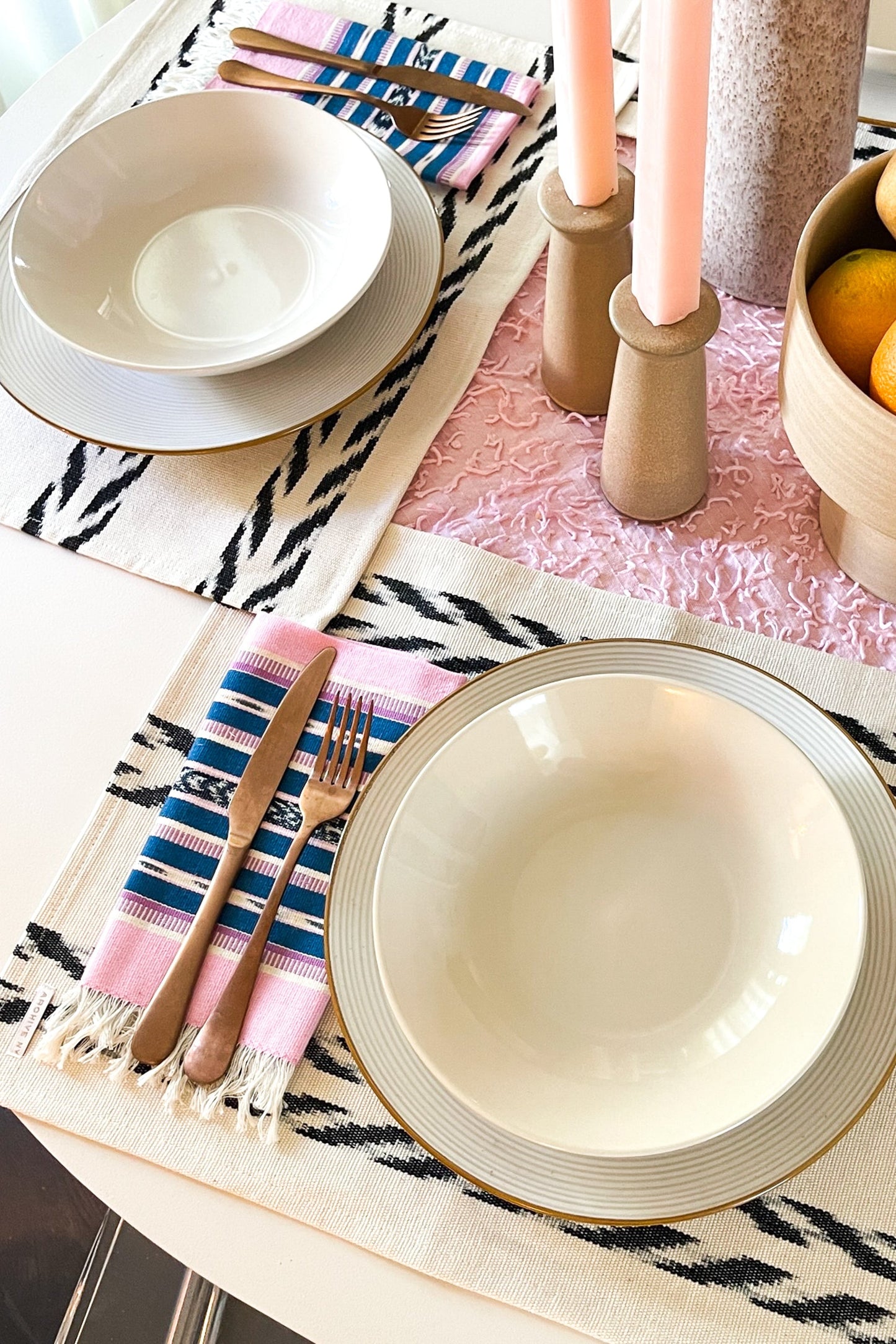 Toto Palm in Cream and Grey Ikat Placemat