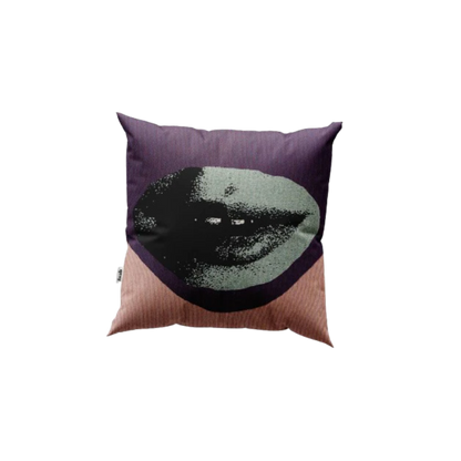 Faceless - Lips Pillow