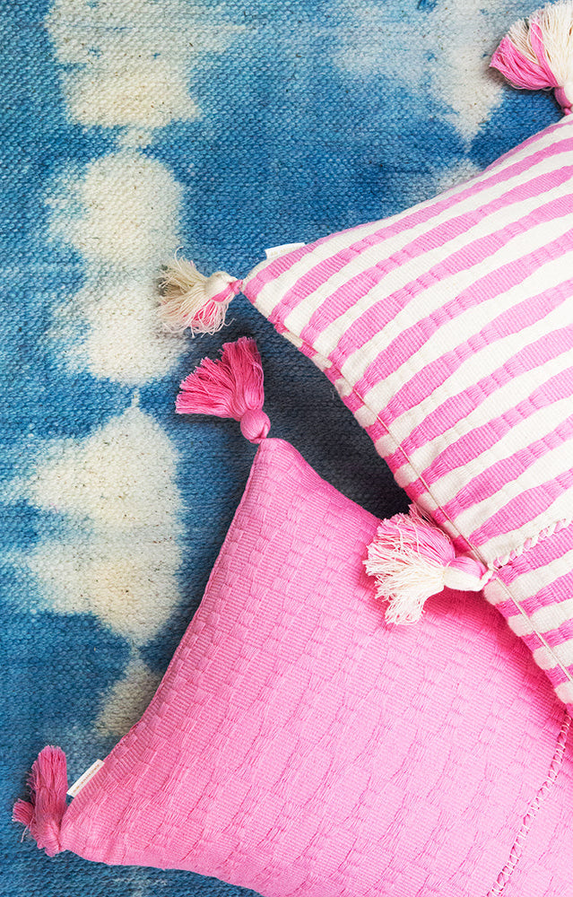 Antigua Pillow - Bubblegum Pink