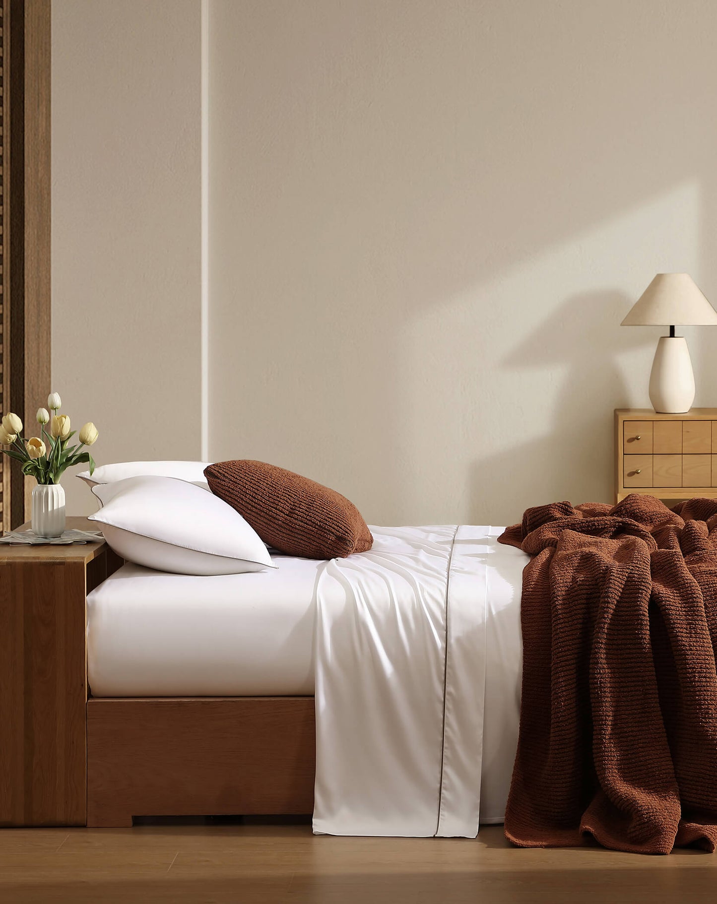 Lumière Luxe Sham Set with Piping