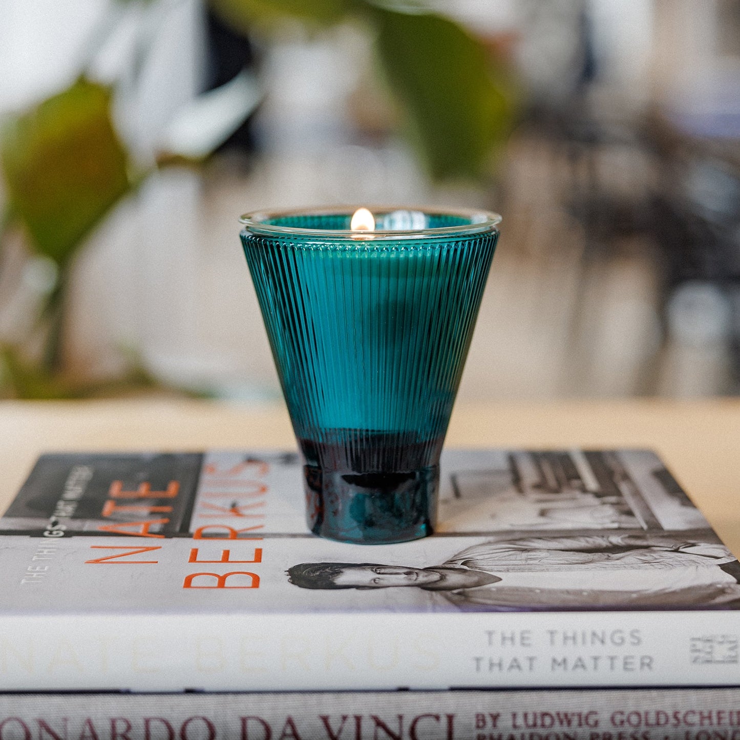ZAI Candle - Oud & Bergamot