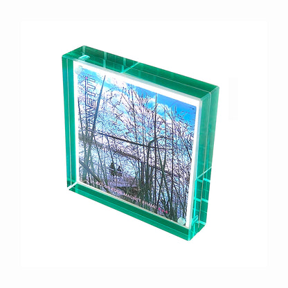Color Edge Acrylic Magnet Frame in Green