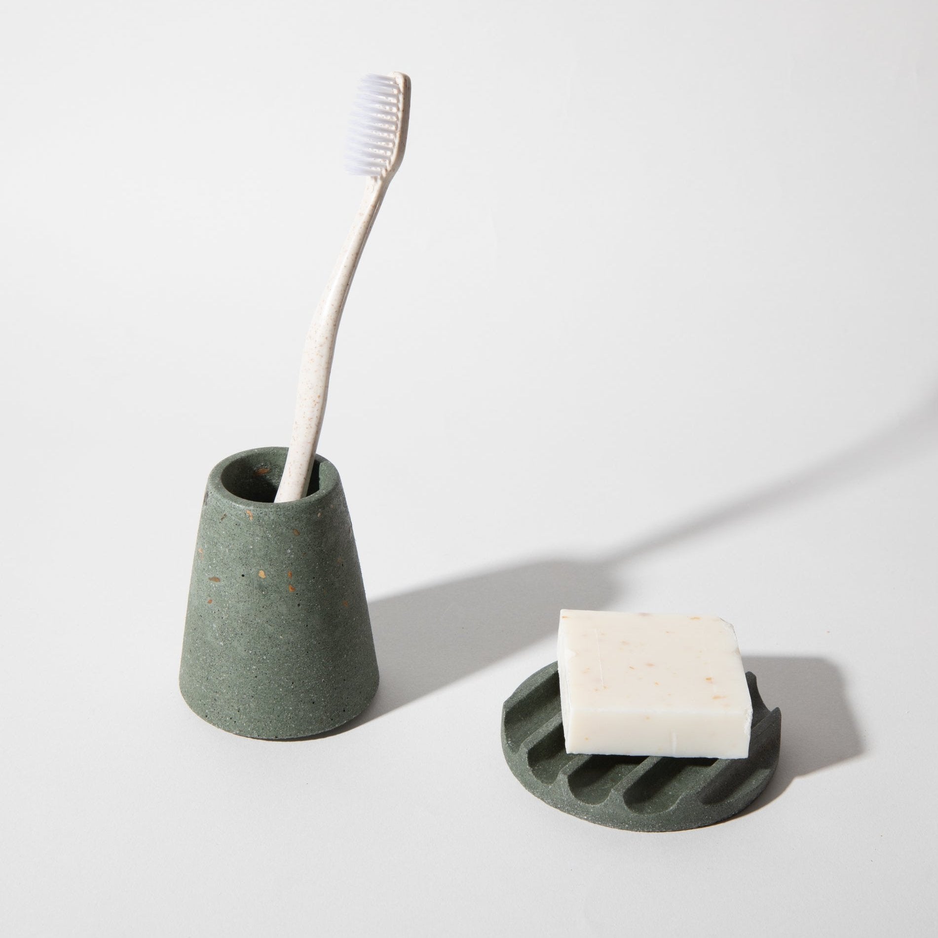 Toothbrush Holder | Dark Green Terrazzo - pretti.cool