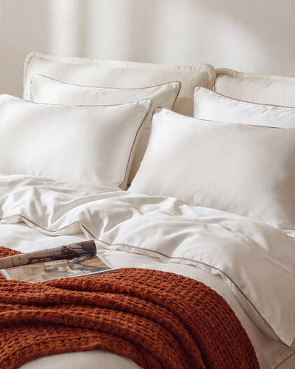 Lumière Luxe Sham Set with Piping